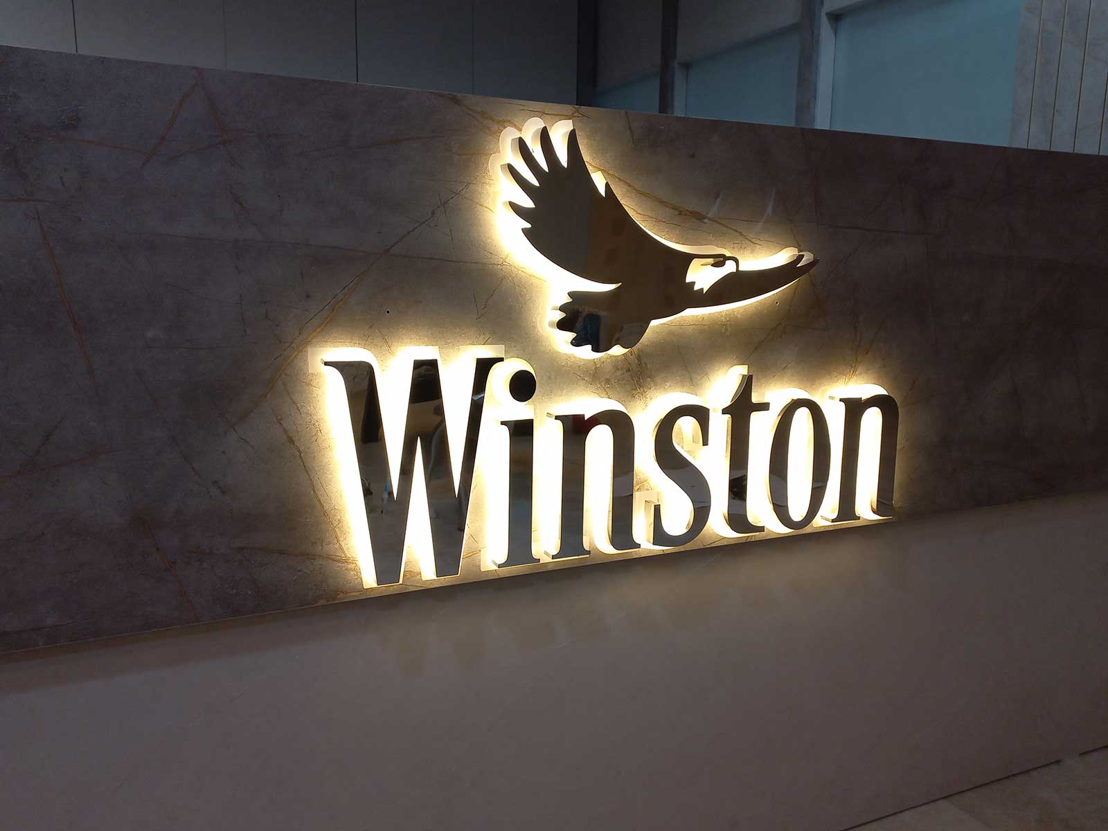 تابلو چلنیوم در تبریز